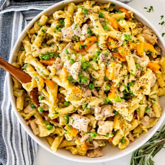 Chicken pot pie pasta bake